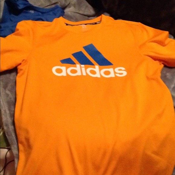 Boys XL Adidas short sleeve shirts - Picture 6 of 6